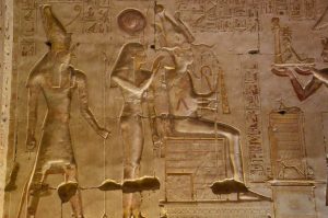 Egypte Isis.Horus-Osisis 2015